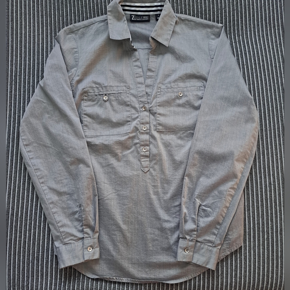 7th Avenue New York and Company  grey top size S long sleeve